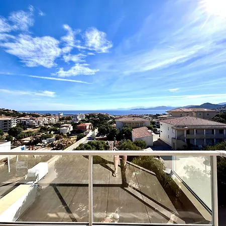 Apartment En Balagne Ile Rousse De T3 Vue LʼÎle-Rousse