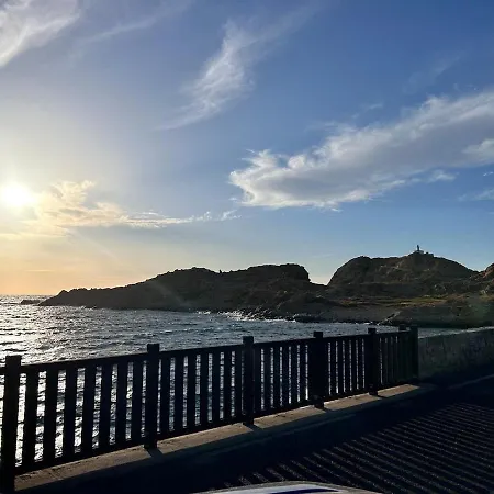 Apartment En Balagne Ile Rousse De T3 Vue LʼÎle-Rousse