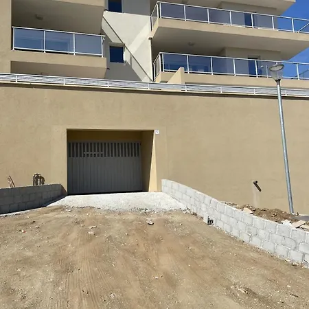 Apartment En Balagne Ile Rousse De T3 Vue *
